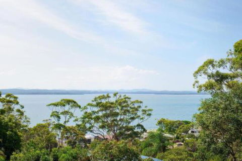Jacaranda Blue At Corlette - Perths Hotel 4