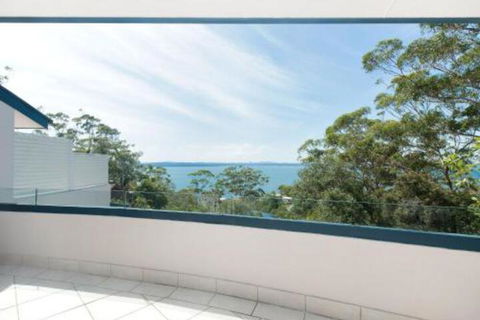 Jacaranda Blue At Corlette - Perths Hotel 2