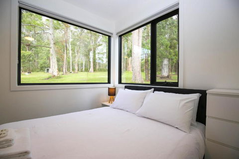 Ville Views - Perths Hotel 5
