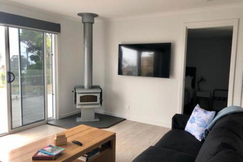 BINALONG BRAE At Bay Of Fires Two Bedroom Both With Ensuites - Perths Hotel 3