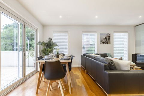 Tranquil Townhouse In Port Melbourne - Perths Hotel 3