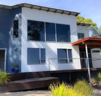 BAY of FIRES BEACH SHACK ocean views from a modern Beachhouse - Perths Hotel