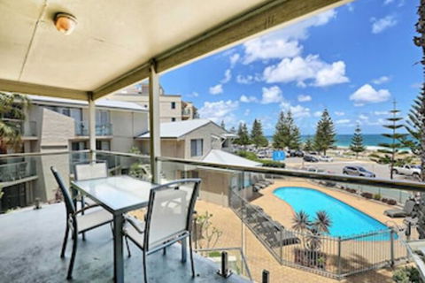 Scarborough Beach Front Resort - Shell 7 - Perths Hotel 0