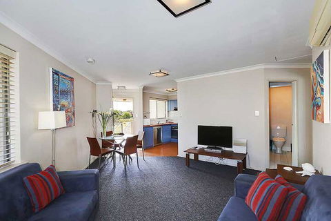 Scarborough Beach Front Resort - Shell 7 - Perths Hotel 7