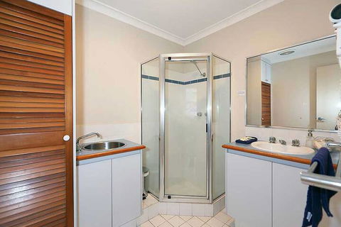 Scarborough Beach Front Resort - Shell 7 - Perths Hotel 4