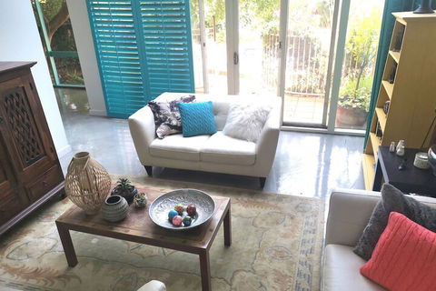 Stylish Comfortable Central Artists Home - Perths Hotel 4