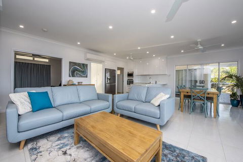 Sandy Decks - Perths Hotel 2