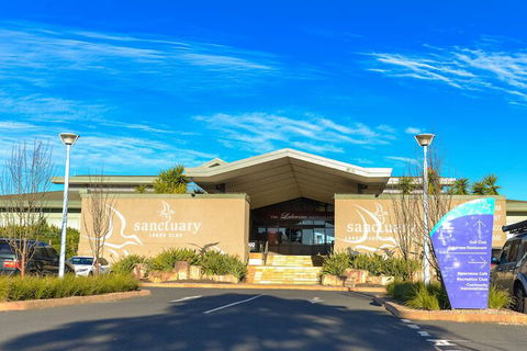 Luxury Waterfront Grand Villa In Melbourne - Perths Hotel 5