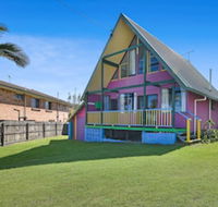 Chalet by the Sea 10 Pelican Street Peregian Beach - Perths Hotel