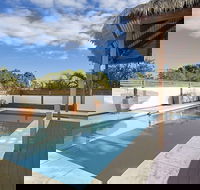 Minutes Walk to Peregian Beach  Surf Unit 1 / 28 Pelican Street - Perths Hotel
