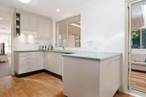 51 Rigney Street Pet Friendly House With Aircon - Perths Hotel 6