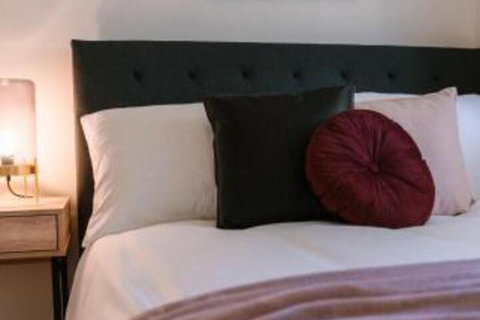 A Wave Away At Glenelg Cosy Unit Near The Beach - Perths Hotel 3
