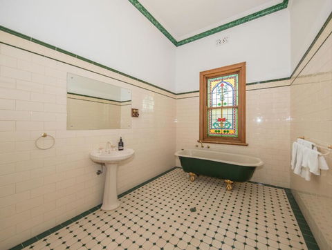 Barossa Valley View Guesthouse - Perths Hotel 1