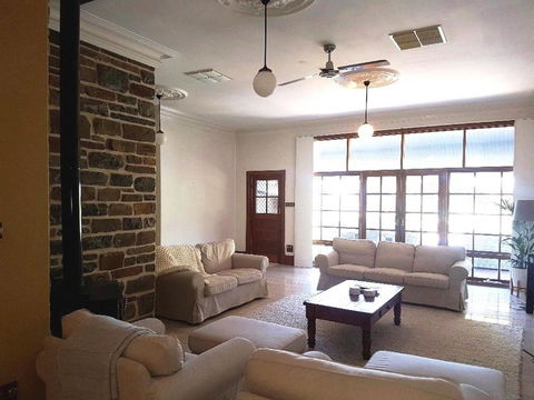 Barossa Valley View Guesthouse - Perths Hotel 4