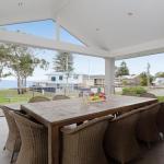 Beauty & The Beach 88 Foreshore Drive Large Home With WIFI & Water Views - Perths Hotel 0