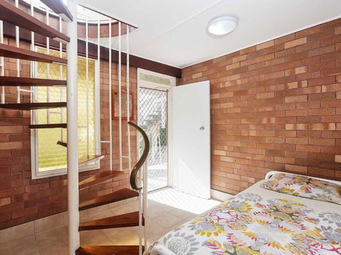 2 Hibiscus Court 9 Government Road Fantastic Air Conditioned 3 Bedroom Unit - Perths Hotel 2