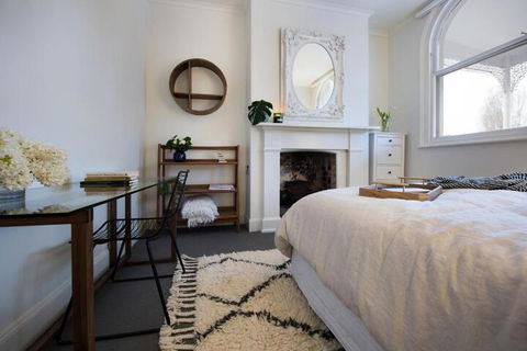 The Coach House - Perths Hotel 7