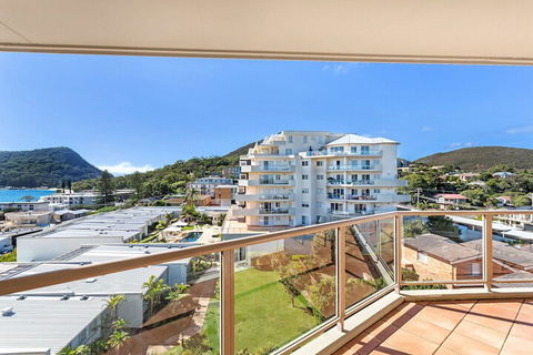 Barrington Unit 814 / 43 45 Shoal Bay Road - Perths Hotel 1