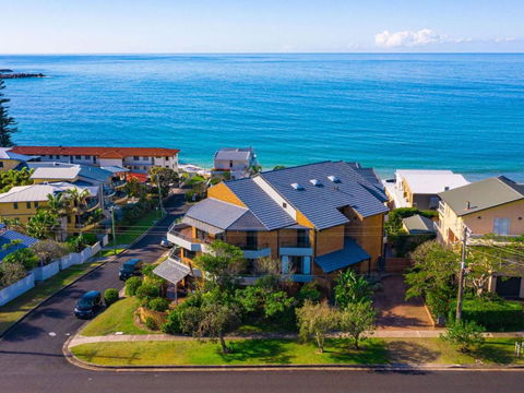 Namanula 2 / 32 34 Great Holiday Destination - Perths Hotel 1