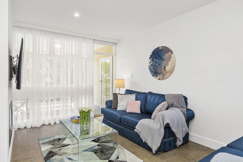 BOUTIQUE STAYS - Brighton By The Sea - Perths Hotel 1