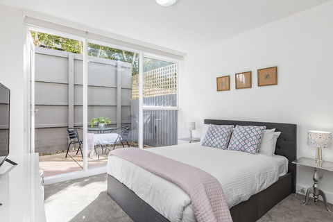 BOUTIQUE STAYS - Brighton By The Sea - Perths Hotel 2