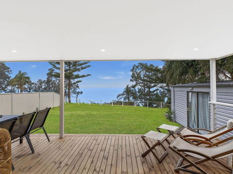 Toukley Waterfront Oasis - Perths Hotel 6