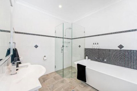 Dolphin Cove Apt 5 - Perths Hotel 6