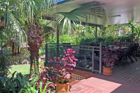 Sandy Palms 28 Moorooba Cr Beautiful Home With Wifi Air Con & Boat Parking - Perths Hotel 0