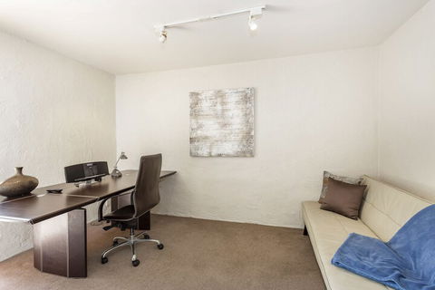 Como Mezzanine Retreat - Perths Hotel 3