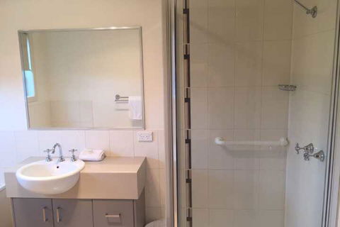 Amarco Mulwala - Perths Hotel 7