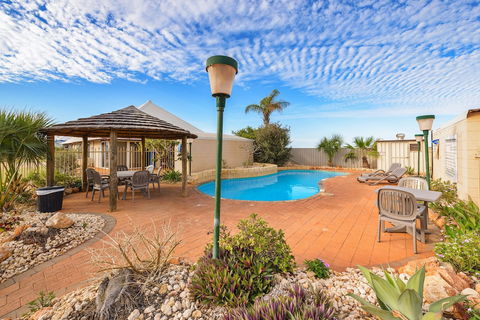 Osprey Holiday Village Unit 201 / 1 Bedroom - Perths Hotel 0