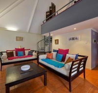Osprey Holiday Village Unit 112 Vibrant 3 Bedroom Holiday Villa with a Pool in the Complex - Perths Hotel