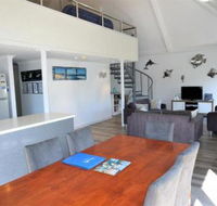 Osprey Holiday Village Unit 121 Fantastic 3 Bedroom Holiday Villa with a Pool in the Complex - Perths Hotel