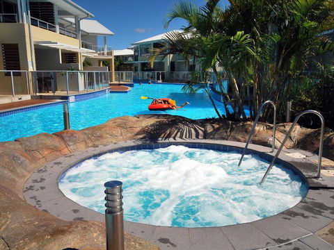 339 Pacific Blue 265 Sandy Pt Road HUGE RESORT LAGOON POOL - Perths Hotel 2