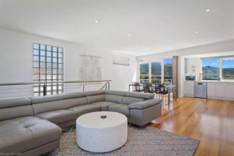 SEA NOOK Seconds From The Beach - Perths Hotel 1