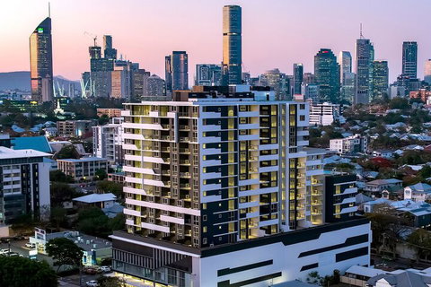 Linton Hotel - Perths Hotel 1