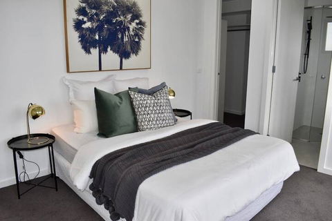 Brand New 2 Bed Apartment With Stunning City Views - Perths Hotel 3