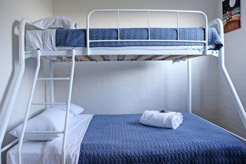 Augusta Beachfront Accommodation - Perths Hotel 2