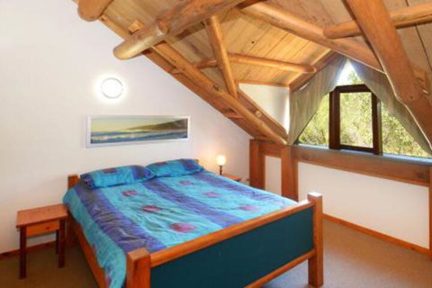 Bush N Waves - Perths Hotel 0