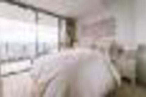 Amazing Views Of Brisbane River & Story Bridge - Perths Hotel 4