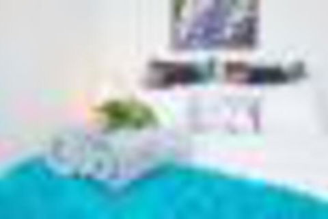 GUSTAVs THE KISS 2Bed Brisbane CBD Netflix - Perths Hotel 4
