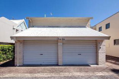 3 Bedroom House Classic View 2 / 49 Victoria Parade FREE WIFI - Perths Hotel 1
