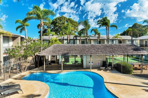 Resort Serviced Apartments - Mandurah - Perths Hotel 0