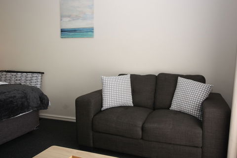 Resort Serviced Apartments - Mandurah - Perths Hotel 6