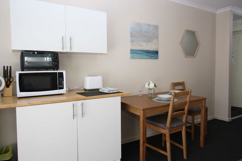 Resort Serviced Apartments - Mandurah - Perths Hotel 3