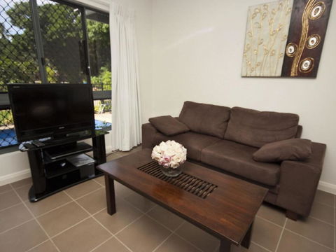Woodville Beach Townhouse 6 - Perths Hotel 3