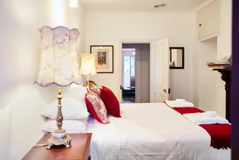 Clydesville - Perths Hotel 2