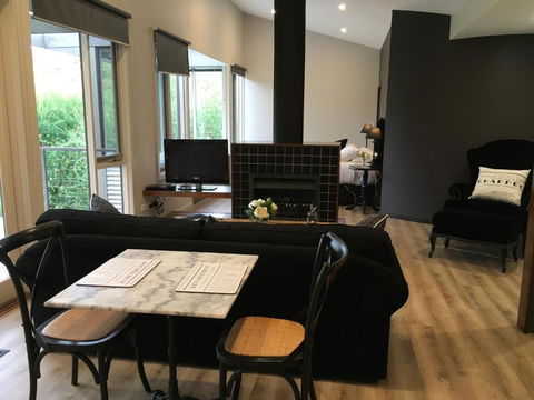 Indulge At Daylesford - Perths Hotel 4