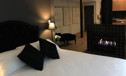 Indulge At Daylesford - Perths Hotel 1
