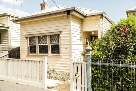 Simmers Serviced Apartments - Perths Hotel 2